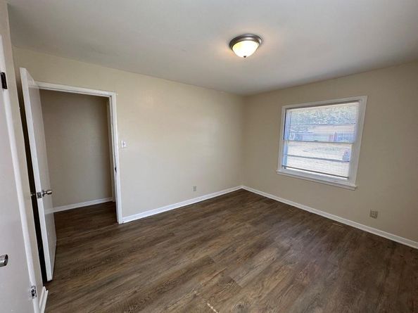 1925  Hilltop Drive , Garland Texas 75042