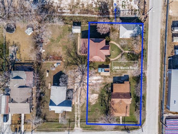 2909  Manila Road , Dallas Texas 75212