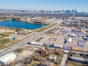 2909  Manila Road , Dallas Texas 75212