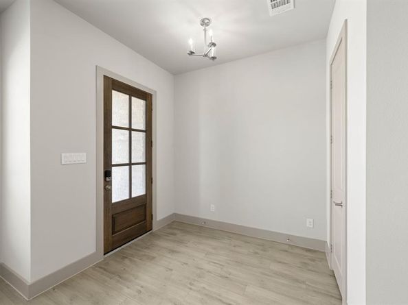 1832  Wittington  , Farmers Branch Texas 75234