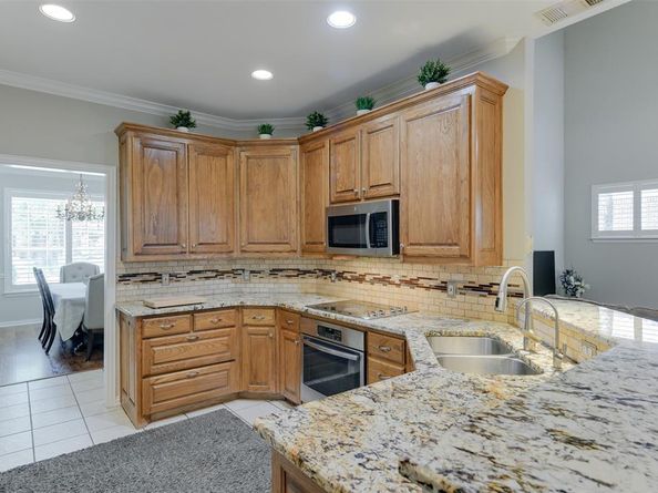 1349  Flying Jib Drive , Azle Texas 76020