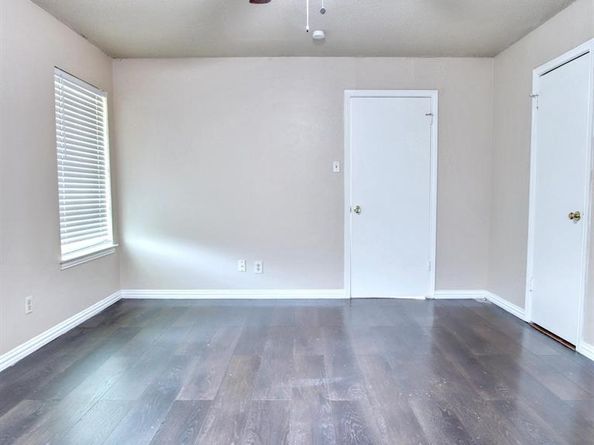 9914-9916  Brockbank Drive , Dallas Texas 75220