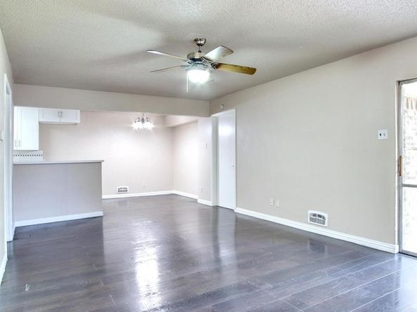 9914-9916  Brockbank Drive , Dallas Texas 75220
