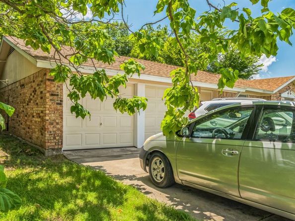 6052  Holiday Lane , North Richland Hills Texas 76180