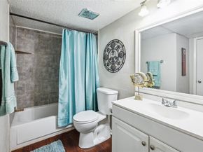 6008  Westridge Lane  501, Fort Worth Texas 76116