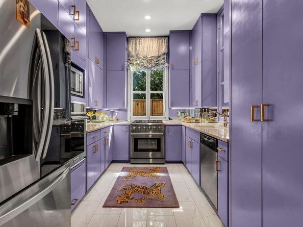 3802 S Versailles Avenue , Dallas Texas 75209