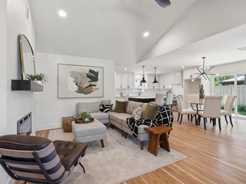 9905  Glenrio Lane 