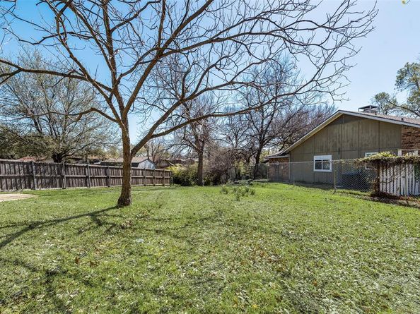 702  Middle Glen Drive , Garland Texas 75043