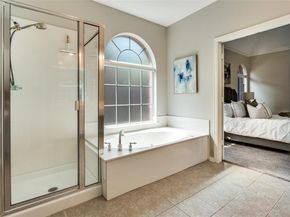 3840  Azure Lane , Addison Texas 75001