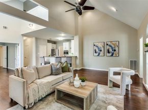 3840  Azure Lane , Addison Texas 75001