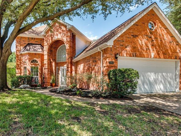 3840  Azure Lane , Addison Texas 75001