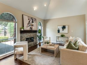 3840  Azure Lane , Addison Texas 75001
