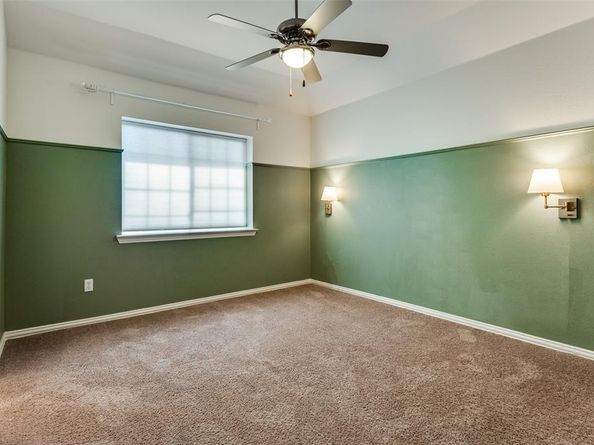 3840  Azure Lane , Addison Texas 75001