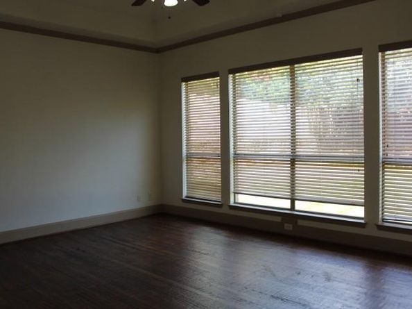 651  Lockridge Road , Lantana Texas 76226