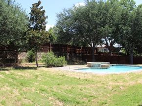 651  Lockridge Road , Lantana Texas 76226