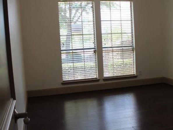 651  Lockridge Road , Lantana Texas 76226
