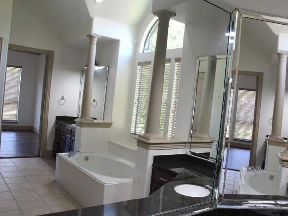 651  Lockridge Road , Lantana Texas 76226