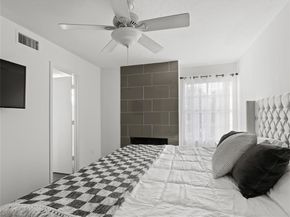 5757  Martel Avenue  B11, Dallas Texas 75206