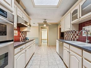 1702  Paisley Drive , Arlington Texas 76015
