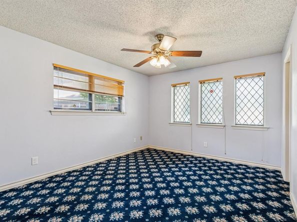 1702  Paisley Drive , Arlington Texas 76015