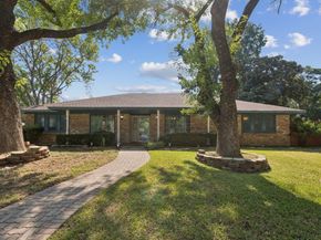1702  Paisley Drive , Arlington Texas 76015