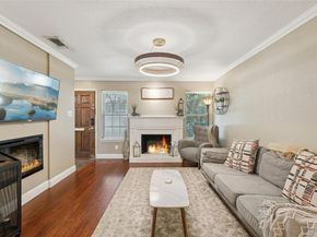 7607  Pebblestone Drive  9, Dallas Texas 75230