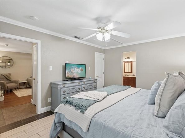 7607  Pebblestone Drive  9, Dallas Texas 75230