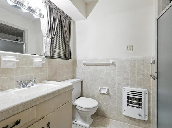 8454  Swift Avenue , Dallas Texas 75228