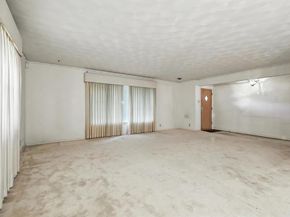 8454  Swift Avenue , Dallas Texas 75228