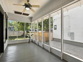 726  Haines Avenue , Dallas Texas 75208