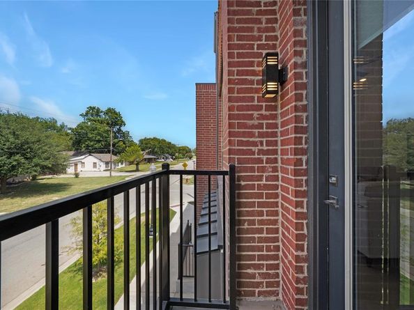 13351  Goodland Street  206, Farmers Branch Texas 75234