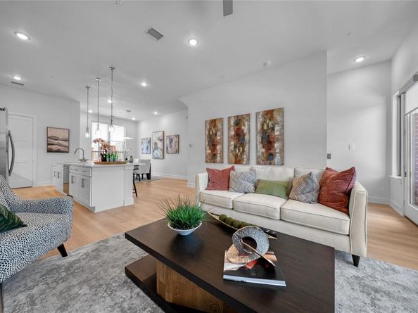 13351  Goodland Street  206, Farmers Branch Texas 75234