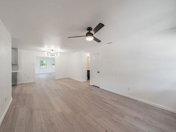 1509  Meadowcrest Drive , Garland Texas 75042