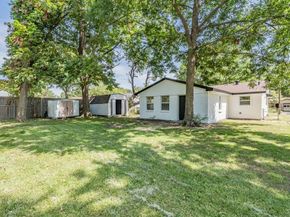1509  Meadowcrest Drive , Garland Texas 75042