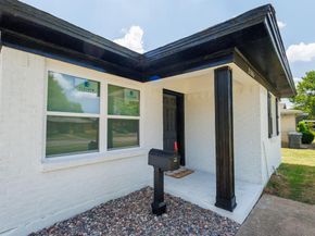 2306  Clover Ridge Drive , Dallas Texas 75216