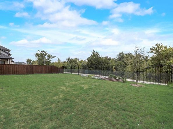 2721  Riverview Road , Celina Texas 75009
