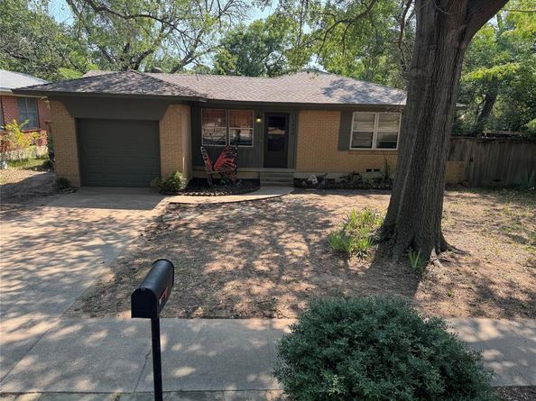 2000  Redwood Place , Denton Texas 76209
