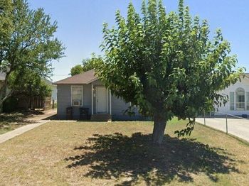 2908  Ellis Avenue 