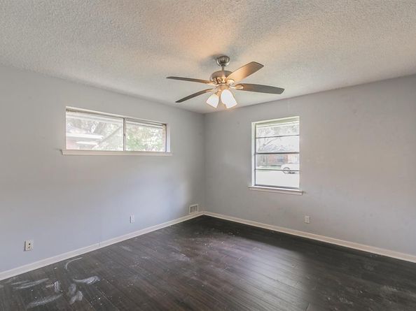 921  Bromwich Street , Garland Texas 75040