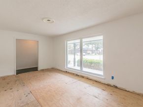 921  Bromwich Street , Garland Texas 75040
