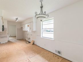 921  Bromwich Street , Garland Texas 75040