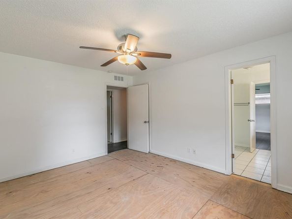 921  Bromwich Street , Garland Texas 75040