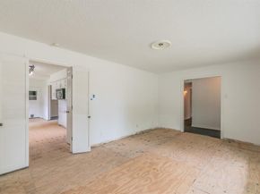 921  Bromwich Street , Garland Texas 75040