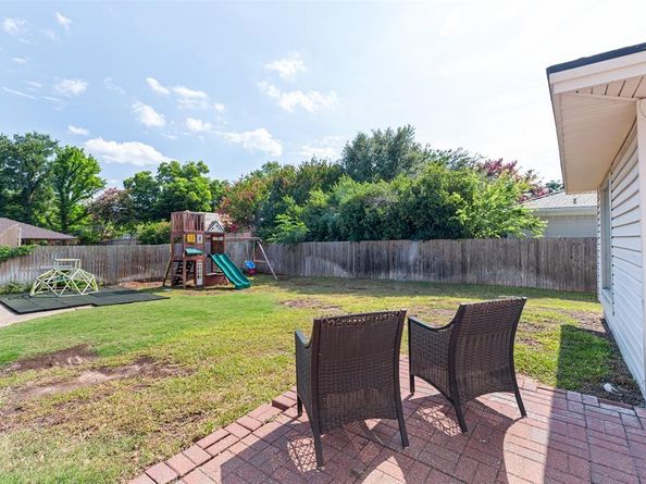 7251  Valley Dale Court , Benbrook Texas 76116