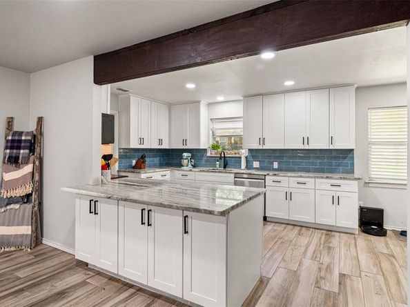 7251  Valley Dale Court , Benbrook Texas 76116