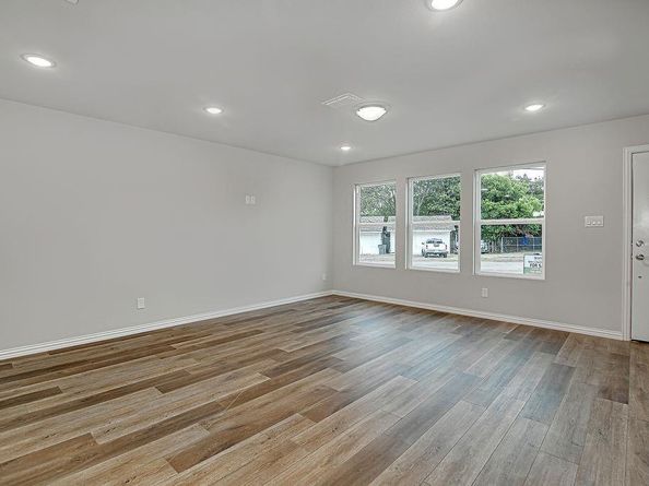3640  Vaughn Boulevard , Fort Worth Texas 76119