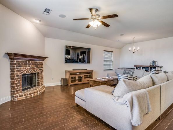 512  Barnstorm Drive , Celina Texas 75009
