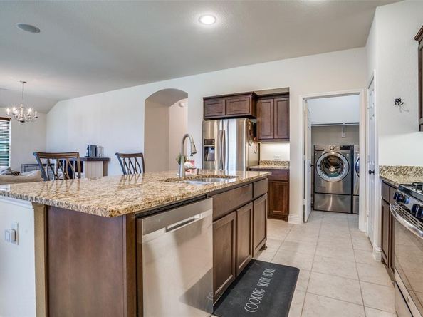 512  Barnstorm Drive , Celina Texas 75009