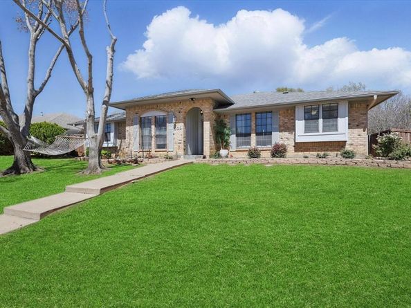 906  Fairfield Lane , Flower Mound Texas 75028