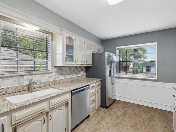 906  Fairfield Lane , Flower Mound Texas 75028